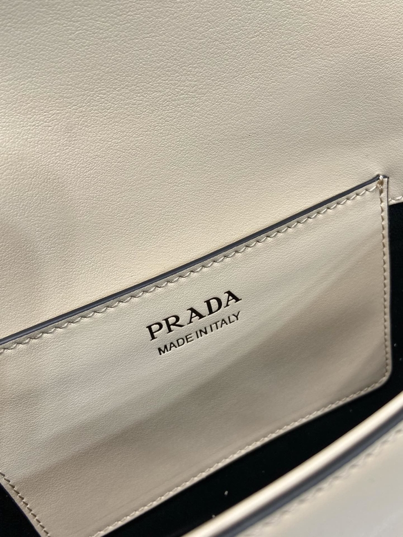 Pra*a hobo bags
